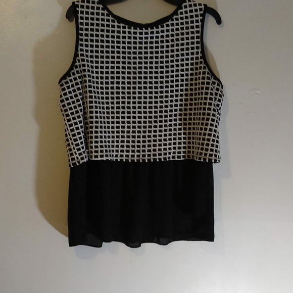 Bar 111 Top - Picture 4 of 4